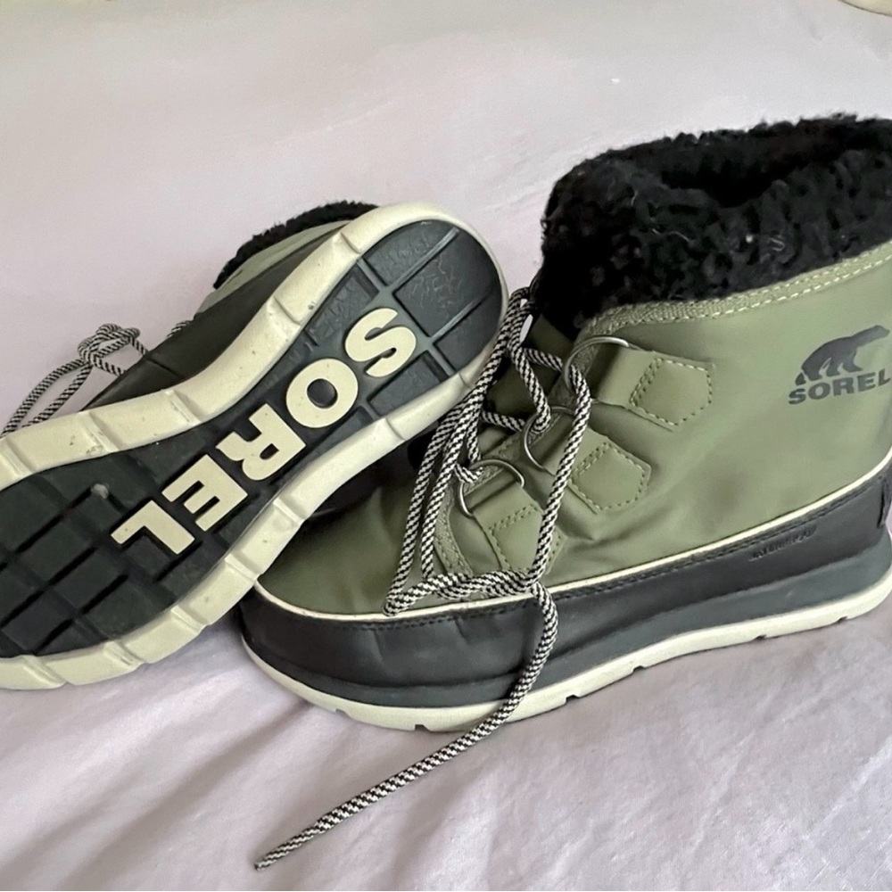 WOMEN'S SOREL EXPLORER CARNIVAL BOOT Waterproof winter snow boots 7
